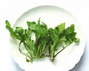 香椿 _荠菜_马齿苋等常见野菜怎么吃  第2张