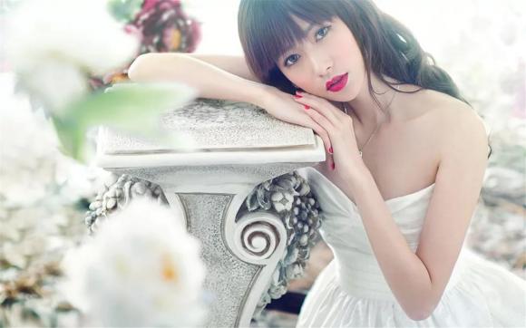 怎么哄女孩子,3个套路立马和你打情骂俏  第1张