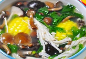 闷热没胃口 蔬菜做成汤让你食指大动  第1张