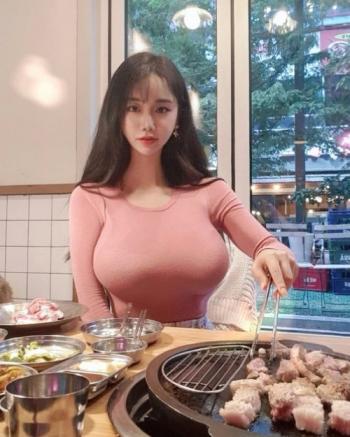 绝对的宅男女神 身材好到犯规的韩国美女模特candyseul  第5张