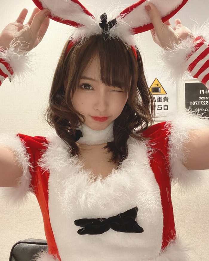 日本清纯嫩妹鹤卷星奈 写真福利肉感十足  第18张