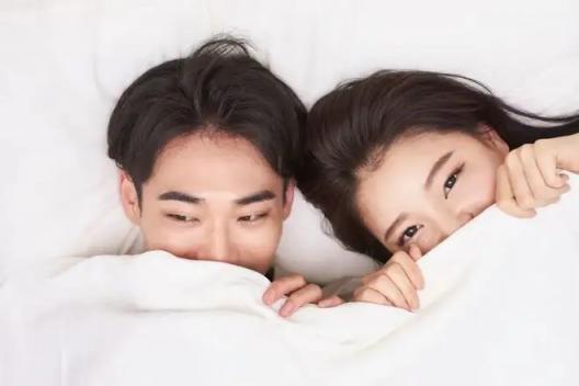 男女性幻想的差异 男人幻想陌生人女性幻想熟人  第1张