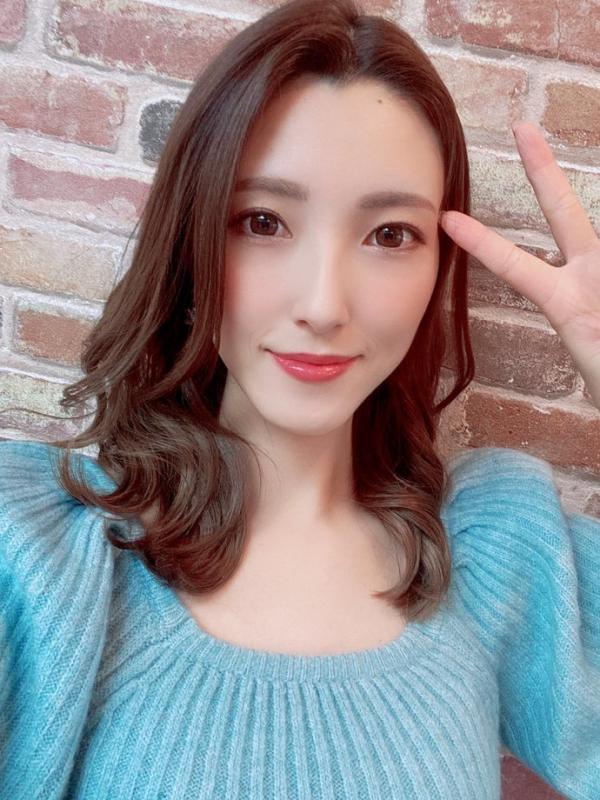 知性美女森泽佳奈（森沢かな）跟饭冈佳奈子是同一个人  第3张