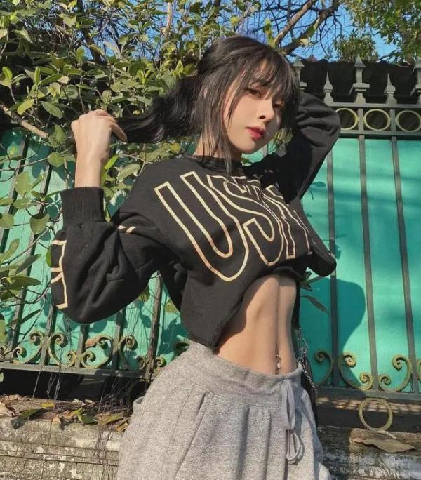 越南网红美女 健身教练Hanh Bich Tran  第9张
