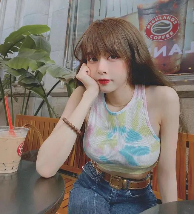 越南网红美女 健身教练Hanh Bich Tran  第10张