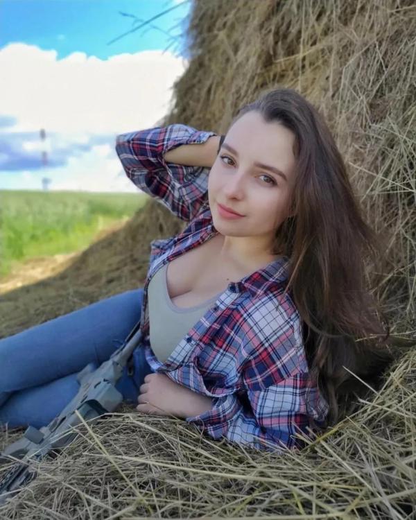 有个大胸女友是什么体验 女生完美的身材是怎样的  第3张