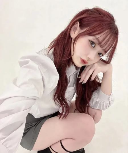 无辜大眼睛，十足女人味，她简直就是从漫画里走出来的小姐姐啊  第7张