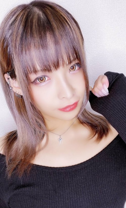 日本前男团成员男扮女装下海拍XX，居然还成了销量冠军？  第10张