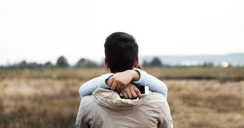 男性调情技巧 男人如何成为调情高手  第1张